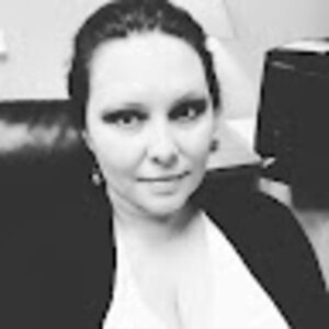 Meet your Posher, Leah